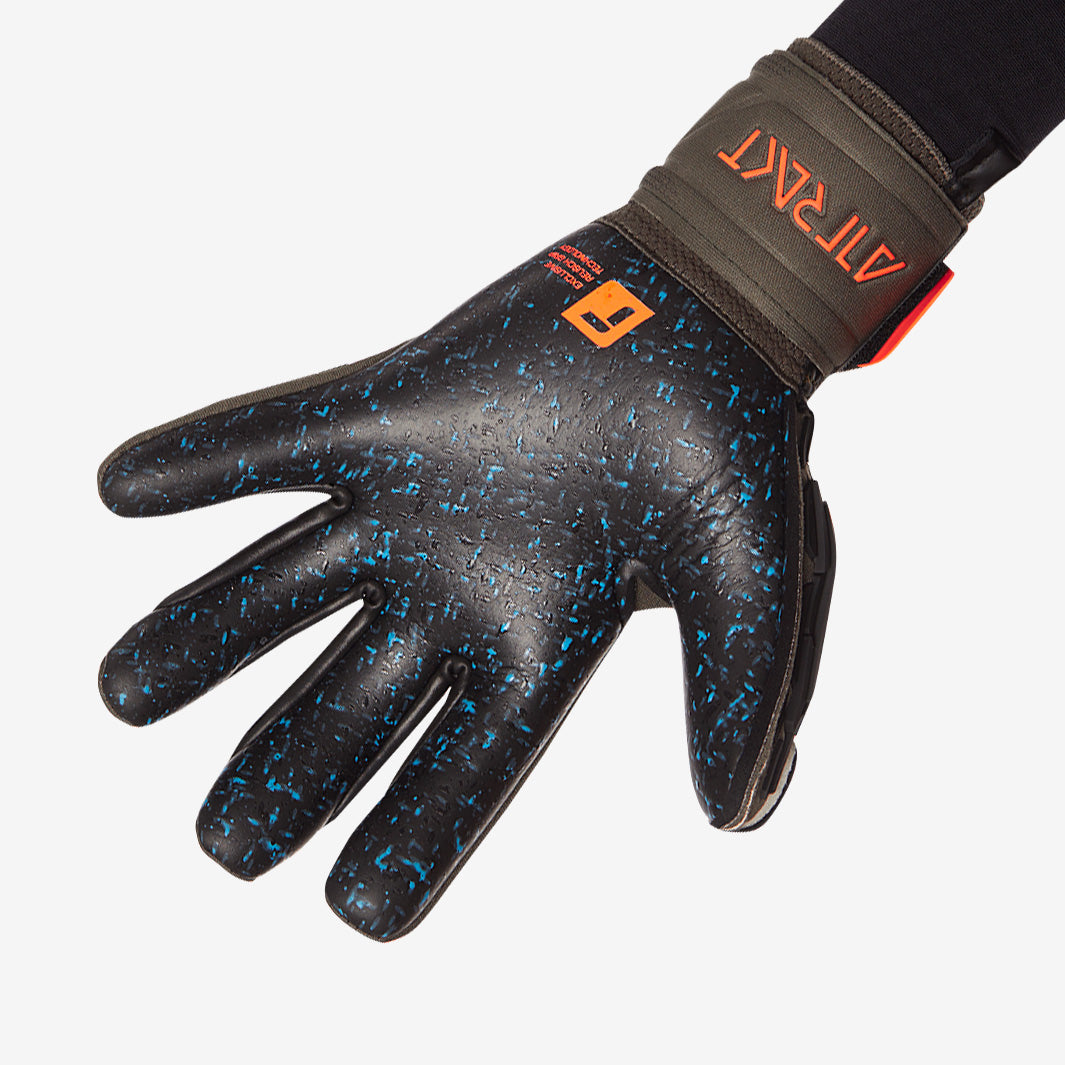 Reusch Attrakt Freegel Fusion Goaliator GK Gloves