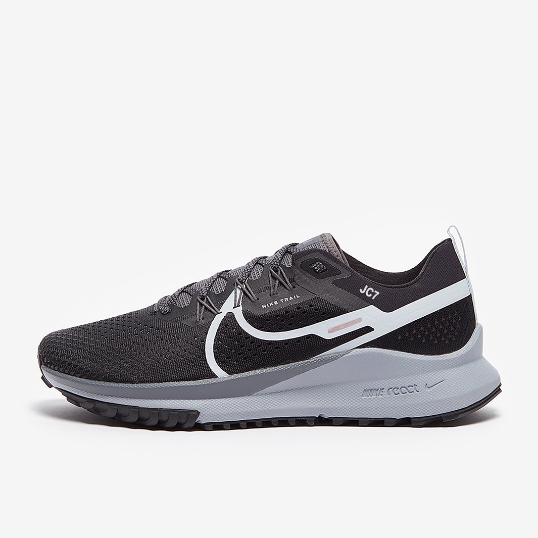 Nike Pegasus Trail 4