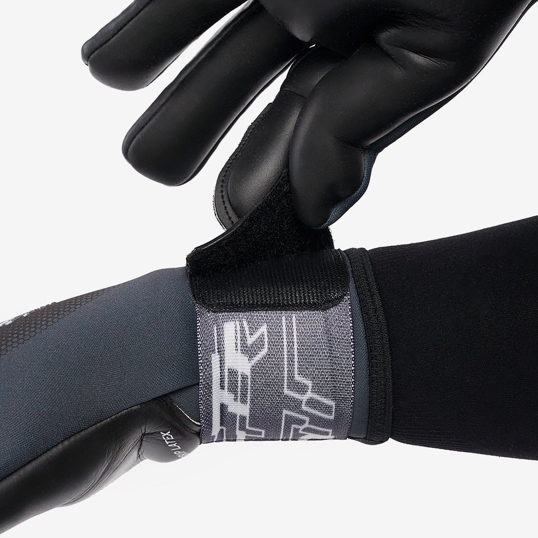 Puma Ultra Grip 1 Hybrid - Puma Black/Puma White - Mens Goalkeeper