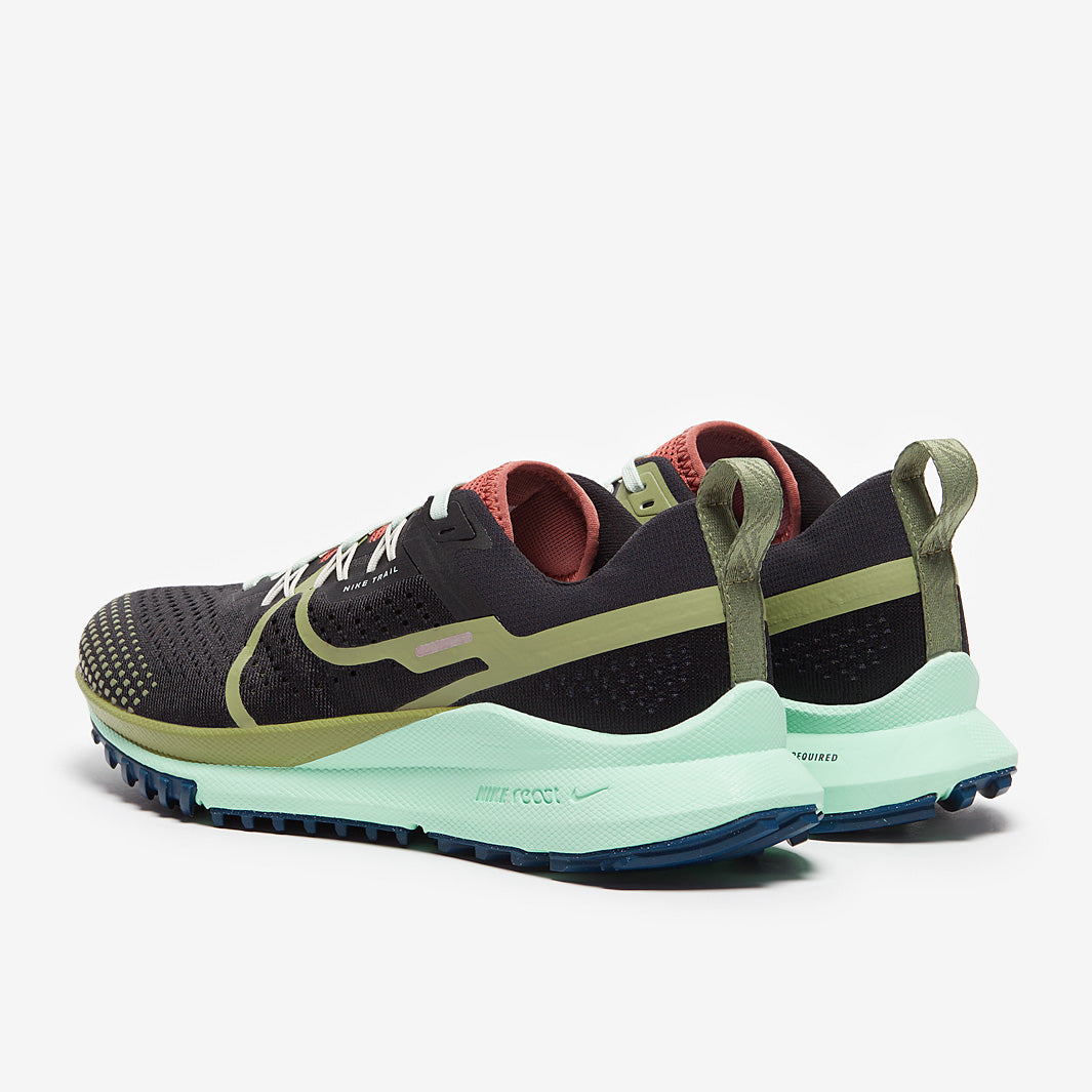 なみ/4 Nike Womens React Pegasus Trail 4 - Black/Alligator-Canyon Rust