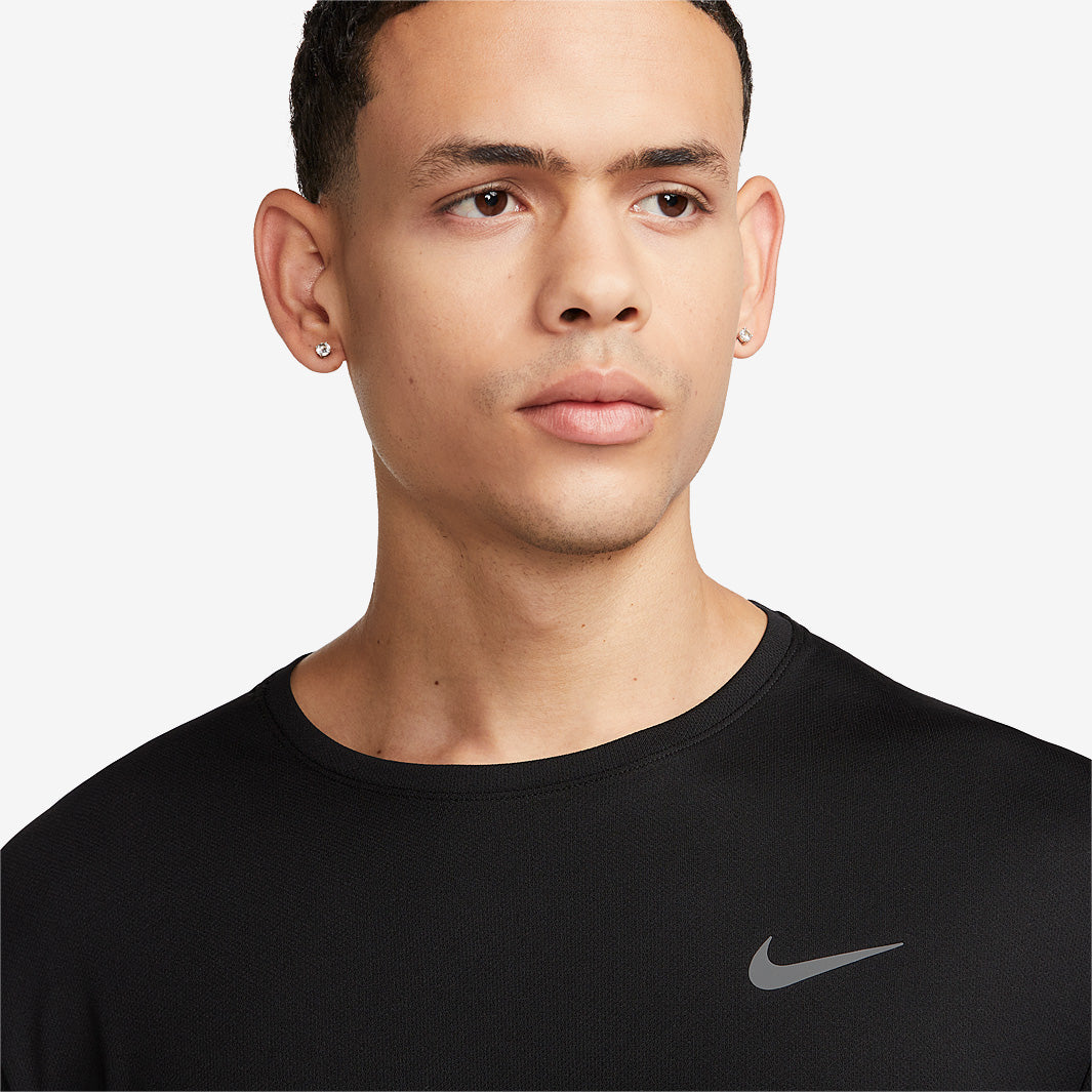 Nike Dri-FIT UV Miler T-Shirt