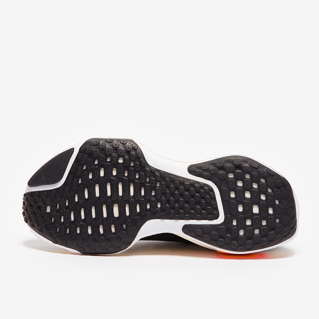 Nike Womens Invincible 3
