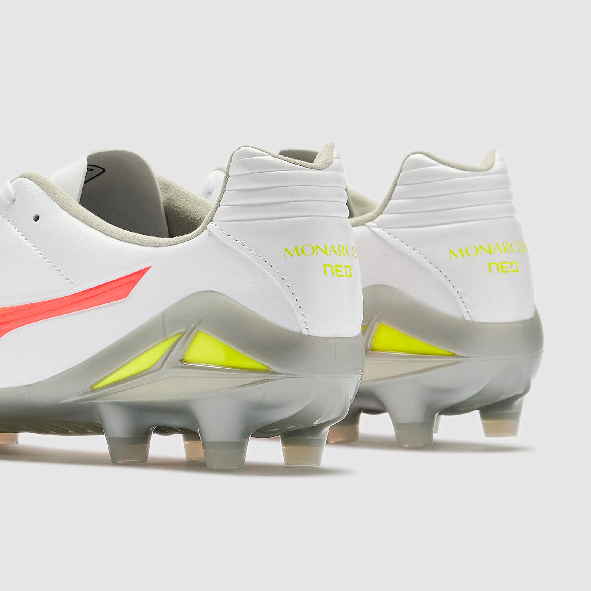 Mizuno Monarcida Neo III Pro Firm Ground - White/Evening Primrose