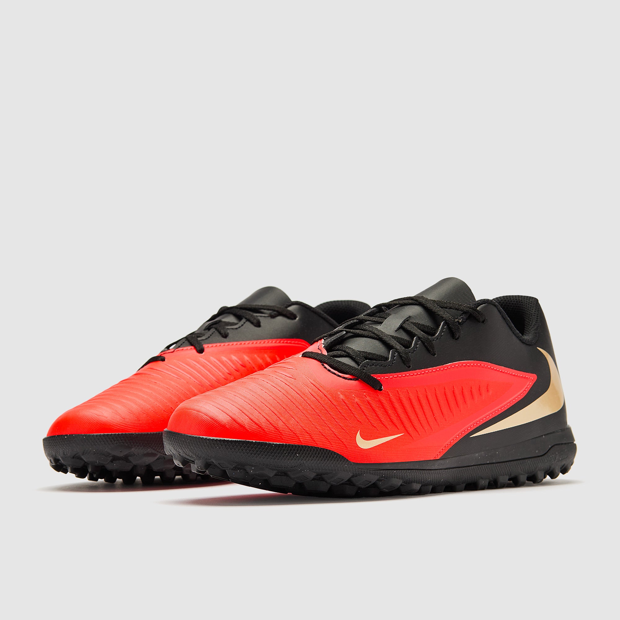 Nike Phantom 6 Low Club Turf - Brt Crimson/Blur/Black - Adult Boots